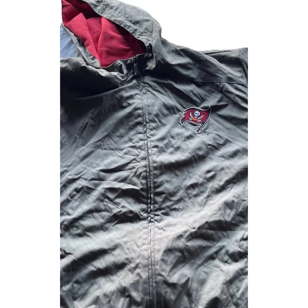 Vintage Tampa Bay Buccaneers Full Zip Windbreaker Jacket Men’s 2XL NFL Gameday